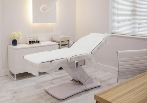 Exploring Aesthetic Clinic Reviews: Insights on Doctor Qualifications and Experience in the UK